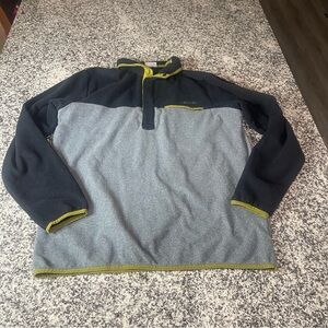 Columbia Men's Helvetia Half Snap Fleece Pullover gray and black size medium